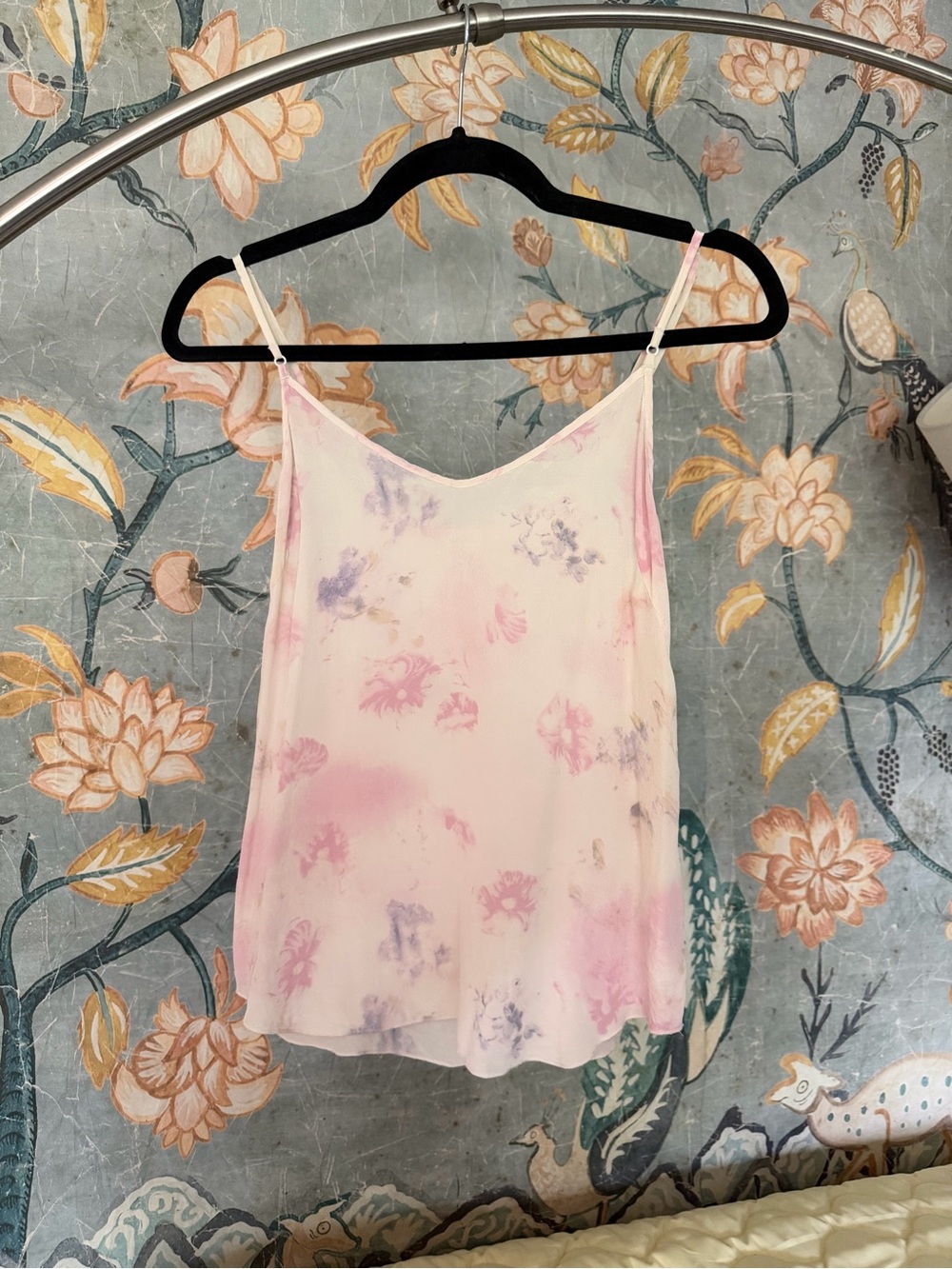 Wilfred Aritzia 100% Silk Floral Cami Tank Blush Pink Ivory Size S
